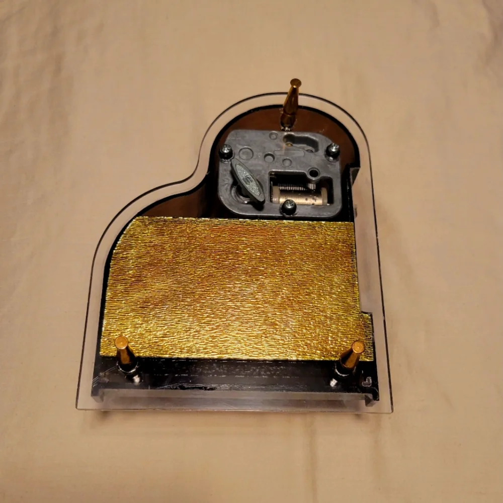 Piano jewelry music box